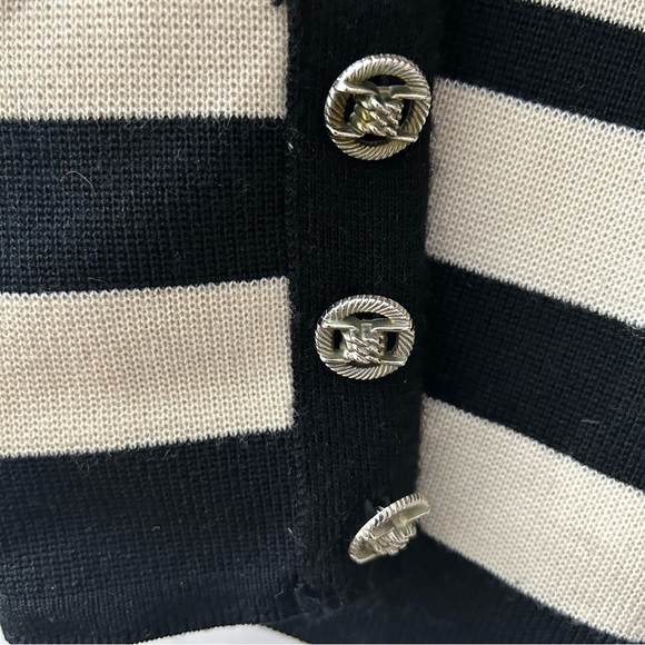 Vintage - Elegant Black and Cream Blazer - Picture 9 of 12